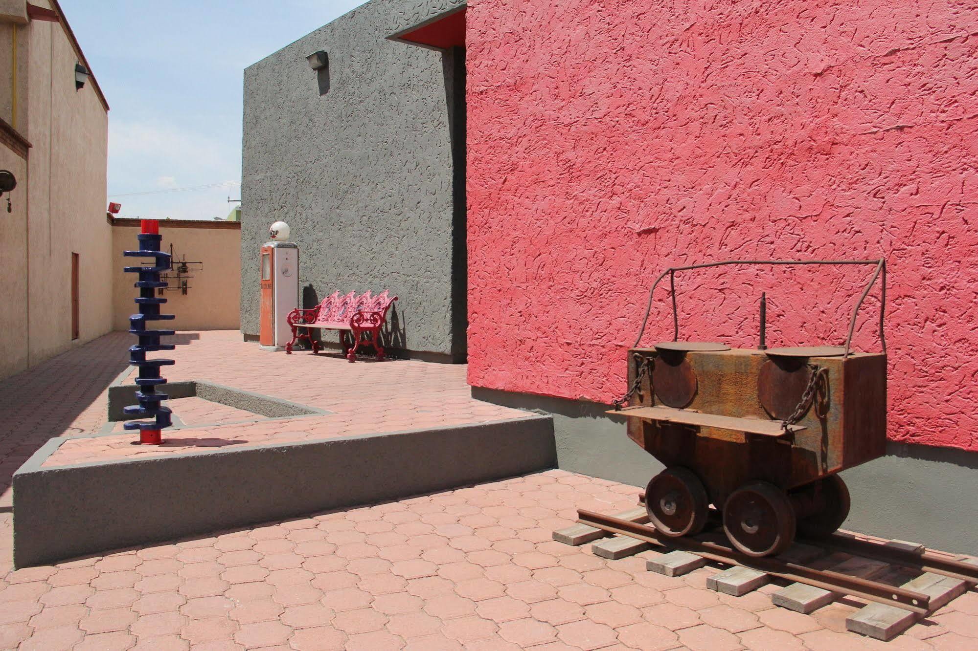 State Inn Chihuahua Exterior photo